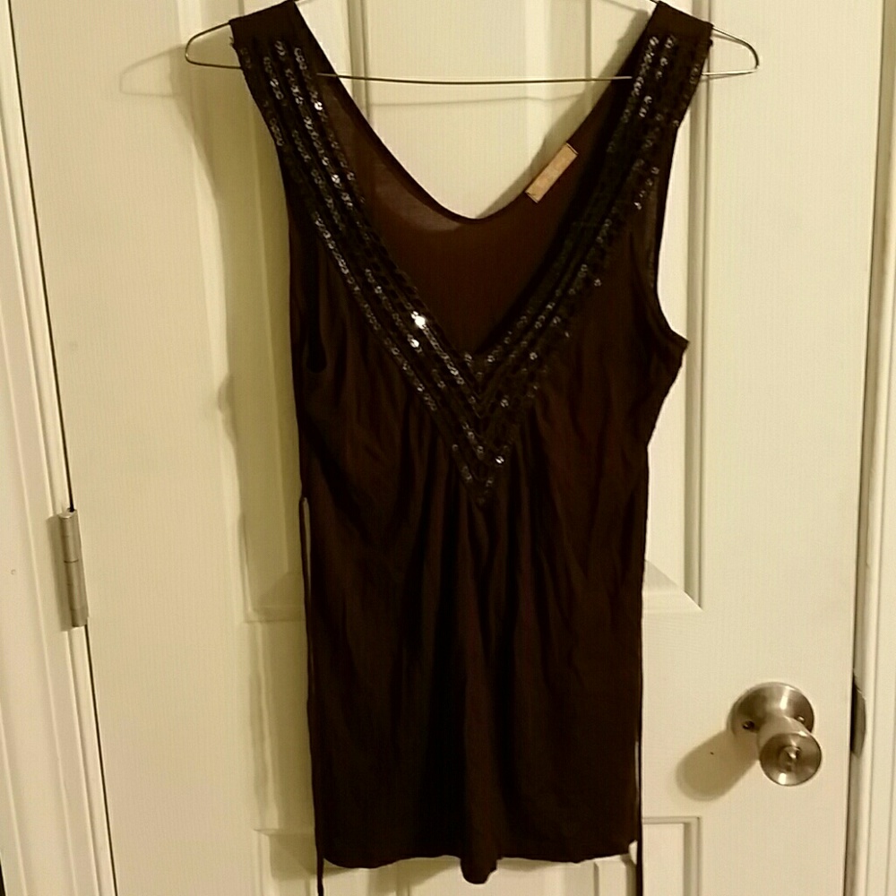 Forever 21 tank.